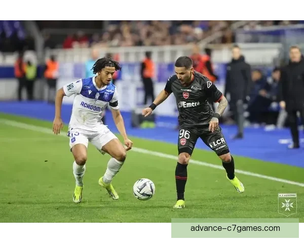 洛里昂俱乐部最新动态揭示球队未来赛季发展方向